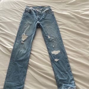 Light Wash Levi's 501s